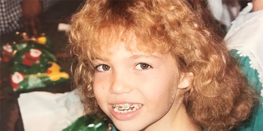 Mandy Moore S Awkward Childhood Photo Is 90s Nostalgia Perfection E Online Uk